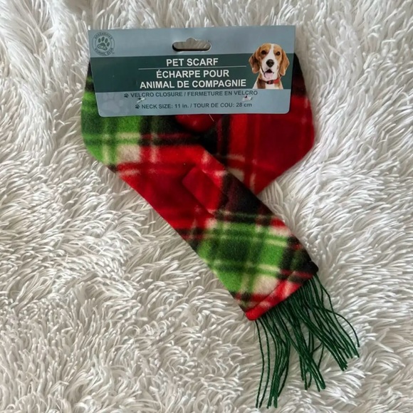 🐶 Greenbrier Kennel Club Holiday Velcro Closure 11” Pet Scarf - Picture 2 of 4